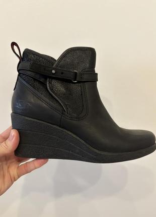 Черевики ugg р.35,5 - 36