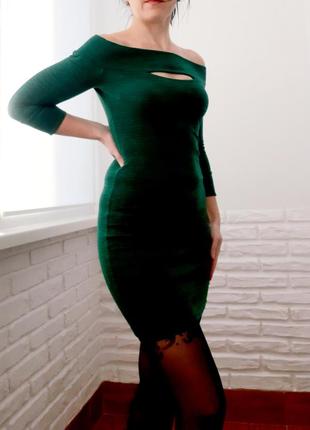 Платье, изумрудного цвета