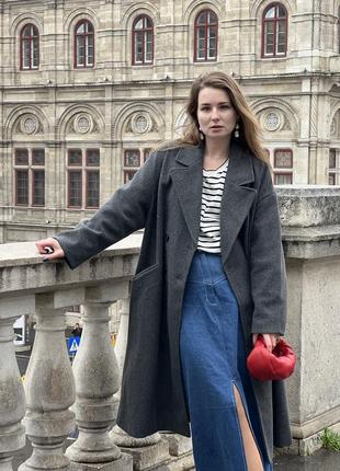 Пальто серое zara