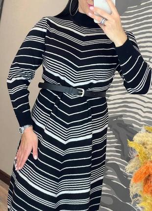 Тепла сукня міді вільного крою