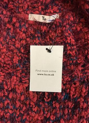 Очень красивый и стильный брендовый вязаный тёплый свитер.