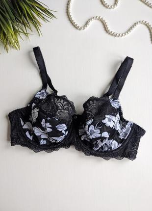 Бюстгальтер красивый