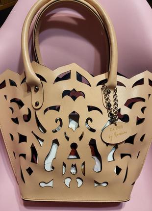 Сумка guess з ажурним дизайном