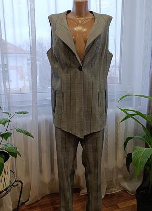 Костюм женский, размер xl, 50, состояние нового