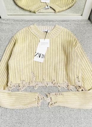 Новый невероятный свитер с золотистым напылением zara