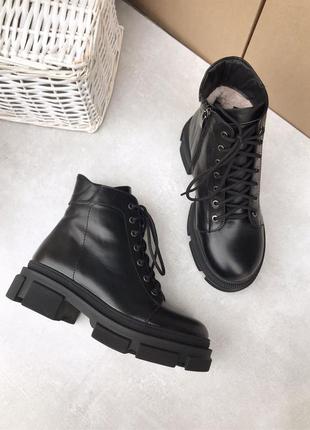 Шкіряні зимові чорні 🥾 черевики на шнурках2 фото