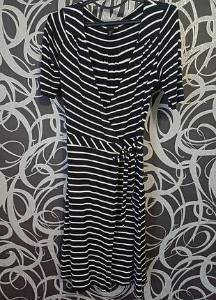 Сукня на запах