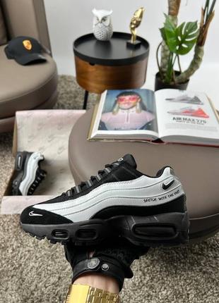Женские кроссовки nike air max 95 white black4 фото