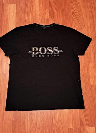 Мужская уникальная футболка hugo boss с большим лого оригинал