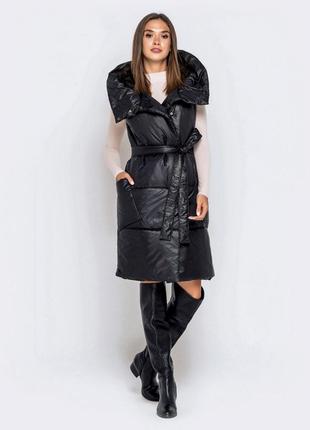 Удлиненный жилет с капюшоном черный | 87624