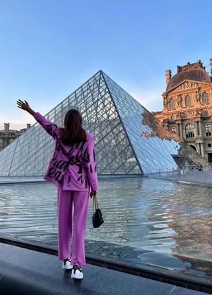 Стильний костюм корейського дизайнера