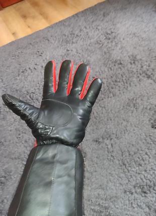 Кожаные теплые черно-красные мото перчатки краги.