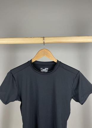 Футболка спортивная компрессионка under armour