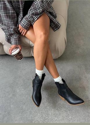 Шкіряні челсі