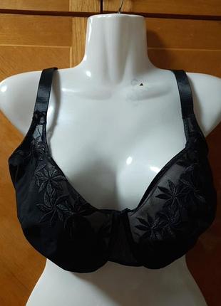 Красивый мягкий бюстгалтер р.75 g от playtex