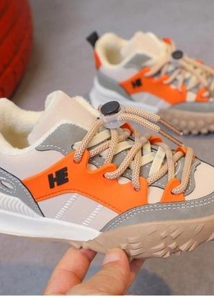 Невероятно крутые утепленные кроссовки