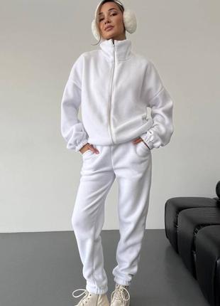Теплый спортивный костюм
