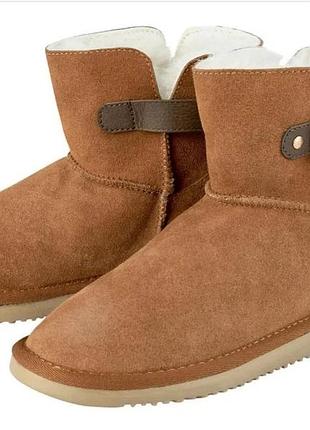 Жіночі угги еsmara.
з м'якої велюрової шкіри. 
підкладкою з овечої шкіри.