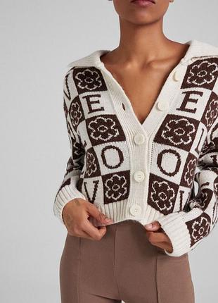 Укороченный кардиган скомиром bershka