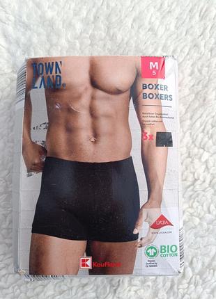 Чоловічі боксери town land- розмір м.

боксери від німецького бренду чоловічого одягу.
якість відмінна.