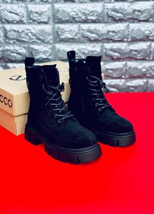 Замшевые зимние ботинки ecco