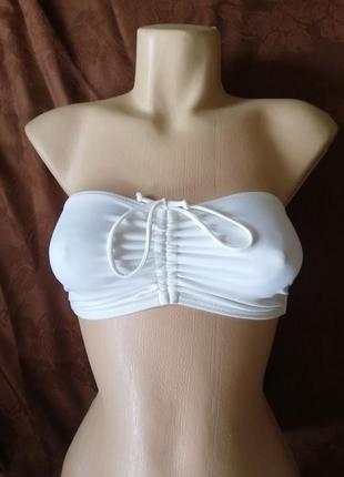 Бюст, бюстгалтер до  купальника
