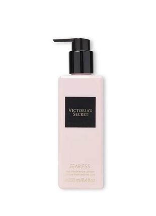 Парфумований лосьйон з дозатором fearless victoria's secret 250 мл