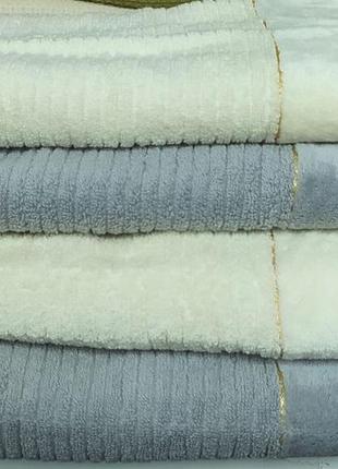 Жаккардовое махровое полотенце "oxford" 
плотность 500 г/м2 
50*90 арт.0145