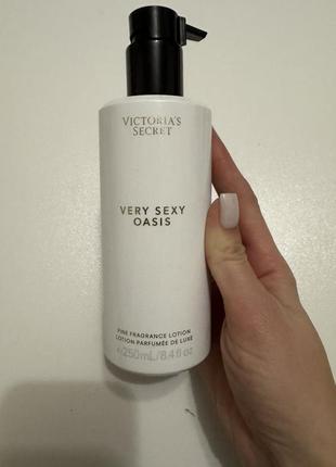 Парфумований лосьйон для тіла victoria's secret very sexy oasis 250 мл