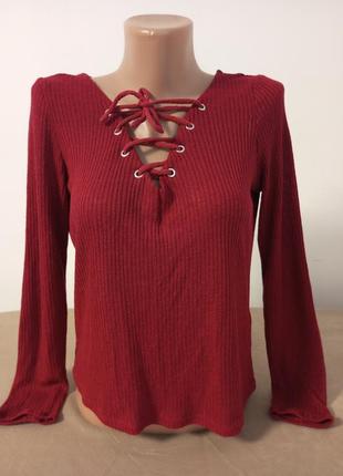 Вискозный лонгслив на шнуровке