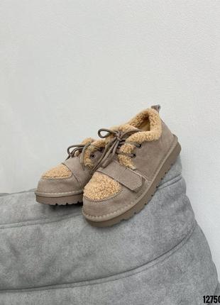 Серые бежевые натуральные замшевые зимние туфли зимние зима на шнурках кеды автоледи с бежевым мехом тедди барашком на меху толстой подошве с липучкой10 фото
