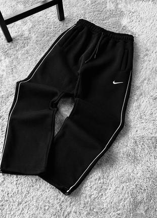 Спортивные штаны nike
