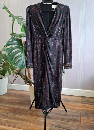 Елегантна сукня-міді