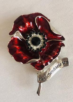 Брошь красный мак