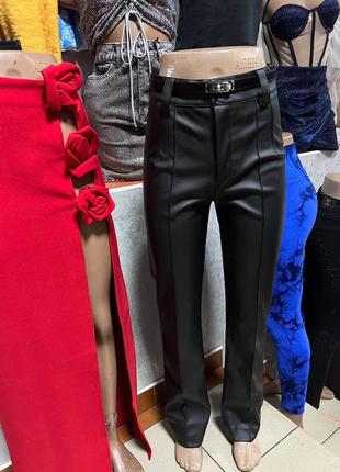 Прямые штаны эко кожа