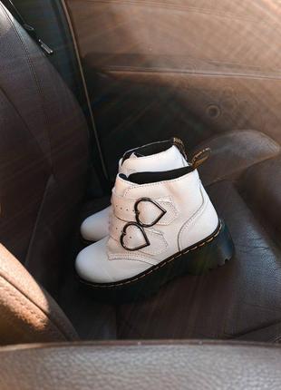 Черевики dr. martens devon heart 2