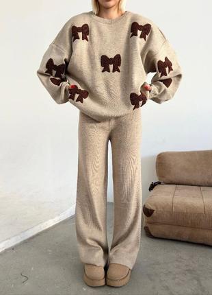 Качественный теплый костюм двойка