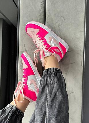 Кросівки nike air jordan 1 retro high pink