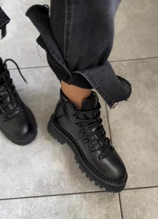Черевики чорні шкіряні