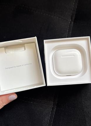 Airpods 4 / полный комплект / оригинал