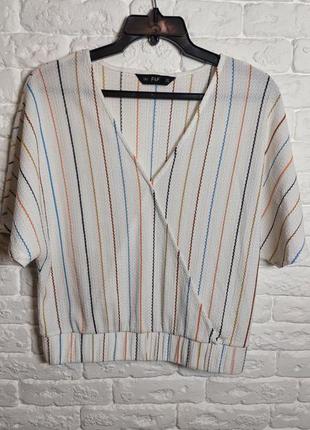 Фирменная трикотажная блуза футболка