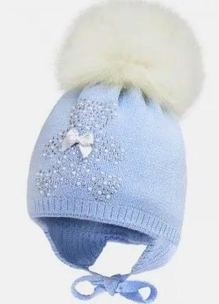 Шапка для младенцев, для девочки с помпоном - песец, р 42, 44, 3-6 мес, 6-9мес, на завязках