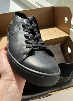 Чоловічі шкіряні кросівки diesel
