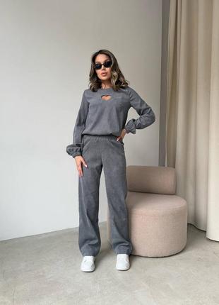 Вельветовый костюм с джоггерами