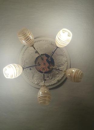 Светильники (люстра)