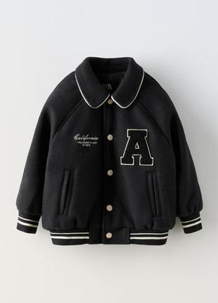 Бомбер куртка