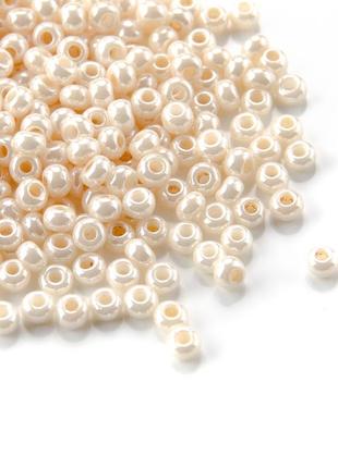 Чеський бісер preciosa № 10/0 46113 (перламутровий бежевий) / 10 р