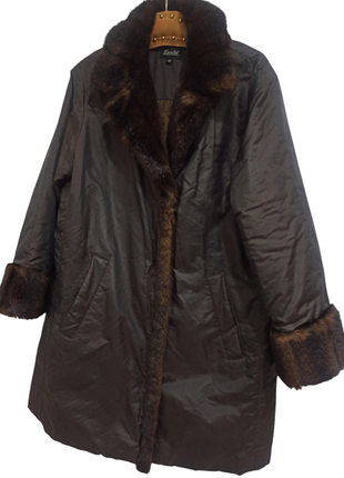 Винтажная куртка с искусственным мехом essentiel