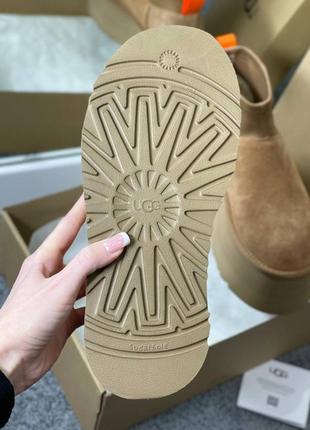 Ugg 5