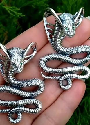 Шикарный серебряный кулон коронная кобра